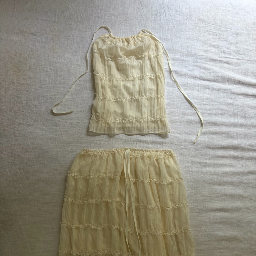 Light Cream Layered Ruffle Skirt Skirt